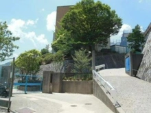 【兵庫県/西宮市苦楽園五番町】苦楽園アーバンライフ 1号棟 西宮市立苦楽園中学校（現地より約1,000m）