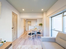 【東京都/足立区梅田】梅田マンション B棟 リビング・ダイニング：※家具調度品等は販売価格に含まれておりません
