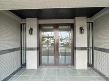 【埼玉県/春日部市中央】クラーク春日部壱番館 エントランス