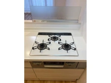 【埼玉県/草加市高砂】カルム草加 キッチン：三口コンロ