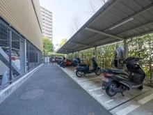 【東京都/足立区千住橋戸町】オーベルグランディオ千住大橋 駐輪場