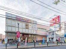 【東京都/足立区綾瀬】プラウド綾瀬 ベルクス 足立綾瀬店（現地より約300m）
