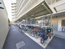 【東京都/足立区西新井】パークプレミアム メイツ西新井 サクラテラス 駐輪場