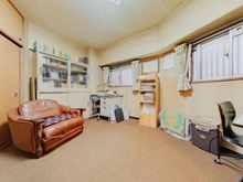 【東京都/葛飾区金町】東建金町マンション 洋室：2025年10月6日撮影
家具調度品は価格に含まれません