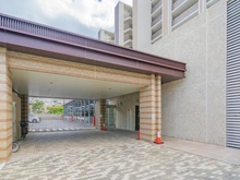 【東京都/葛飾区立石】ライオンズ青砥グランフォート 駐車場:車両出入口