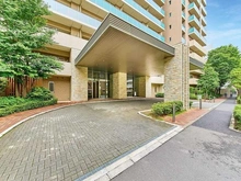 【東京都/江戸川区西葛西】レジデントプレイス西葛西 アプローチ：メインエントランスに車寄せを配したデザイン