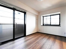 【千葉県/市川市新井】ローズガーデン浦安グランディール 洋室：約6.0帖　大規模修繕中