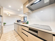 【千葉県/浦安市高洲】ザ・パークハウス新浦安マリンヴィラ テラスプラザ キッチン：ディスポーザー付き・IHのキッチン