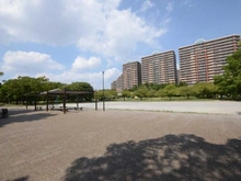 【千葉県/浦安市高洲】プラウド新浦安 高洲中央公園（現地より約50m）
