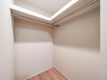 【東京都/江戸川区東葛西】クリオ葛西シーズンテラス 収納：サービスルーム ウォークインクローゼット