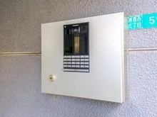 【東京都/江戸川区東葛西】ユーハイツKASAI エントランス：オートロック付きで防犯設備もございます