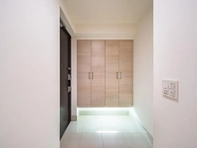 【千葉県/浦安市高洲】プラウド新浦安 玄関