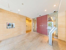 【東京都/江戸川区船堀】ゼルクハウス船堀 エントランス：セコムと連携したセキュリティ