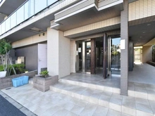 【千葉県/浦安市堀江】ベルジェンド浦安 アプローチ