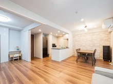 【東京都/江戸川区東葛西】クリオ葛西シーズンテラス LDK：（左奥）洋室