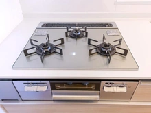 【東京都/江戸川区西葛西】ナイスパークフロンテージ西葛西 キッチン：三口コンロ