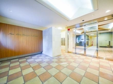 【東京都/江戸川区西葛西】ナイスパークフロンテージ西葛西 エントランス：オートロック付きのセキュリティ