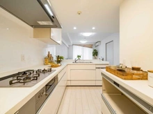 【東京都/江戸川区西葛西】ゼファー西葛西 キッチン：キッチンからの景色