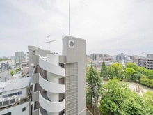 【東京都/江戸川区西葛西】ゼファー西葛西 眺望：右下、小島公園があり緑を感じられます