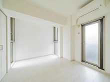 【東京都/江戸川区西葛西】ゼファー西葛西 洋室：玄関側(約6.0帖)