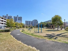 【千葉県/浦安市明海】 パークシティ東京ベイ新浦安Sol B棟 日の出おひさま公園（現地より約600m）