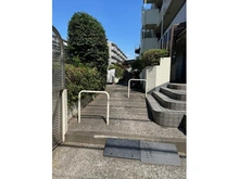 【埼玉県/所沢市小手指南】レガパレス椿峰 敷地内