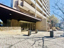 【埼玉県/さいたま市浦和区前地】プラウドシティ浦和 エアリーコート エントランス