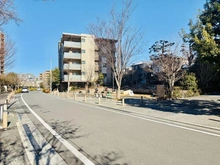 【埼玉県/さいたま市浦和区前地】プラウドシティ浦和 エアリーコート 前面道路