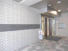 【東京都/板橋区板橋】リビオ板橋駅前 エントランス