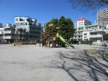 【東京都/板橋区板橋】リビオ板橋駅前 南板橋公園（現地より約430m）