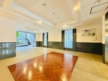 【埼玉県/さいたま市南区鹿手袋】アーデル武蔵浦和ファシーノ エントランス