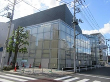 【東京都/板橋区小豆沢】スカイティアラ イースト 板橋区立志村図書館（現地より約450m）