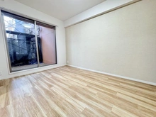 【埼玉県/戸田市南町】グランパサージュ戸田公園 洋室：大規模修繕中