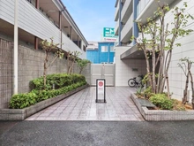 【東京都/足立区中央本町】ルネサンス梅島 アプローチ