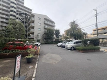 【埼玉県/さいたま市中央区鈴谷】コープ野村クローバー・シティ与野 四番館 駐車場