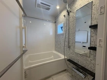 【埼玉県/さいたま市浦和区岸町】ルピアシェリール浦和岸町Viola 浴室