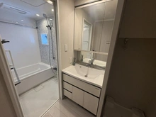 【埼玉県/さいたま市浦和区岸町】ルピアシェリール浦和岸町Viola 洗面室