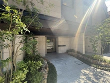 【埼玉県/さいたま市浦和区岸町】ルピアシェリール浦和岸町Viola アプローチ