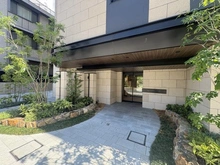 【埼玉県/さいたま市浦和区岸町】ルピアシェリール浦和岸町Viola アプローチ