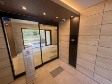 【埼玉県/さいたま市浦和区岸町】ルピアシェリール浦和岸町Viola エントランス