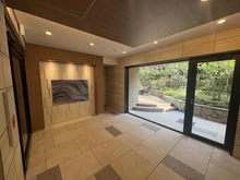 【埼玉県/さいたま市浦和区岸町】ルピアシェリール浦和岸町Viola エントランス