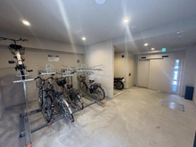 【埼玉県/さいたま市浦和区岸町】ルピアシェリール浦和岸町Viola 駐輪場