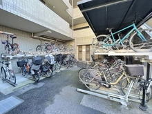 【埼玉県/戸田市下前】リブネスモア戸田公園 駐輪場