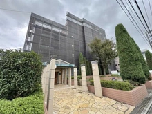 【埼玉県/戸田市南町】グランパサージュ戸田公園 外観：大規模修繕中
