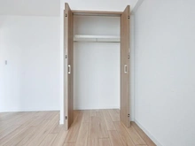 【埼玉県/戸田市大字新曽】日神パレステージ戸田 収納