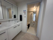 【埼玉県/さいたま市中央区鈴谷】ライオンズマンション与野本町第5 洗面所