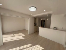 【埼玉県/さいたま市中央区鈴谷】ライオンズマンション与野本町第5 リビング・ダイニング