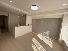 【埼玉県/さいたま市中央区鈴谷】ライオンズマンション与野本町第5 リビング・ダイニング