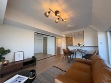 【埼玉県/朝霞市膝折町】アーベイン朝霞エルディア リビング・ダイニング