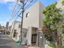 【東京都/世田谷区太子堂】オープンレジデンス三軒茶屋 S棟 前面道路